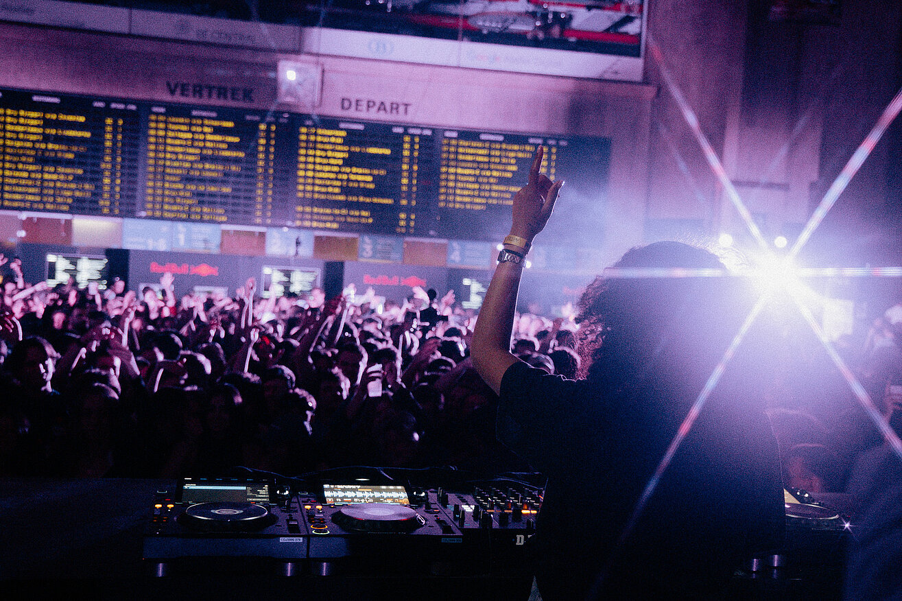 LISTEN FESTIVAL